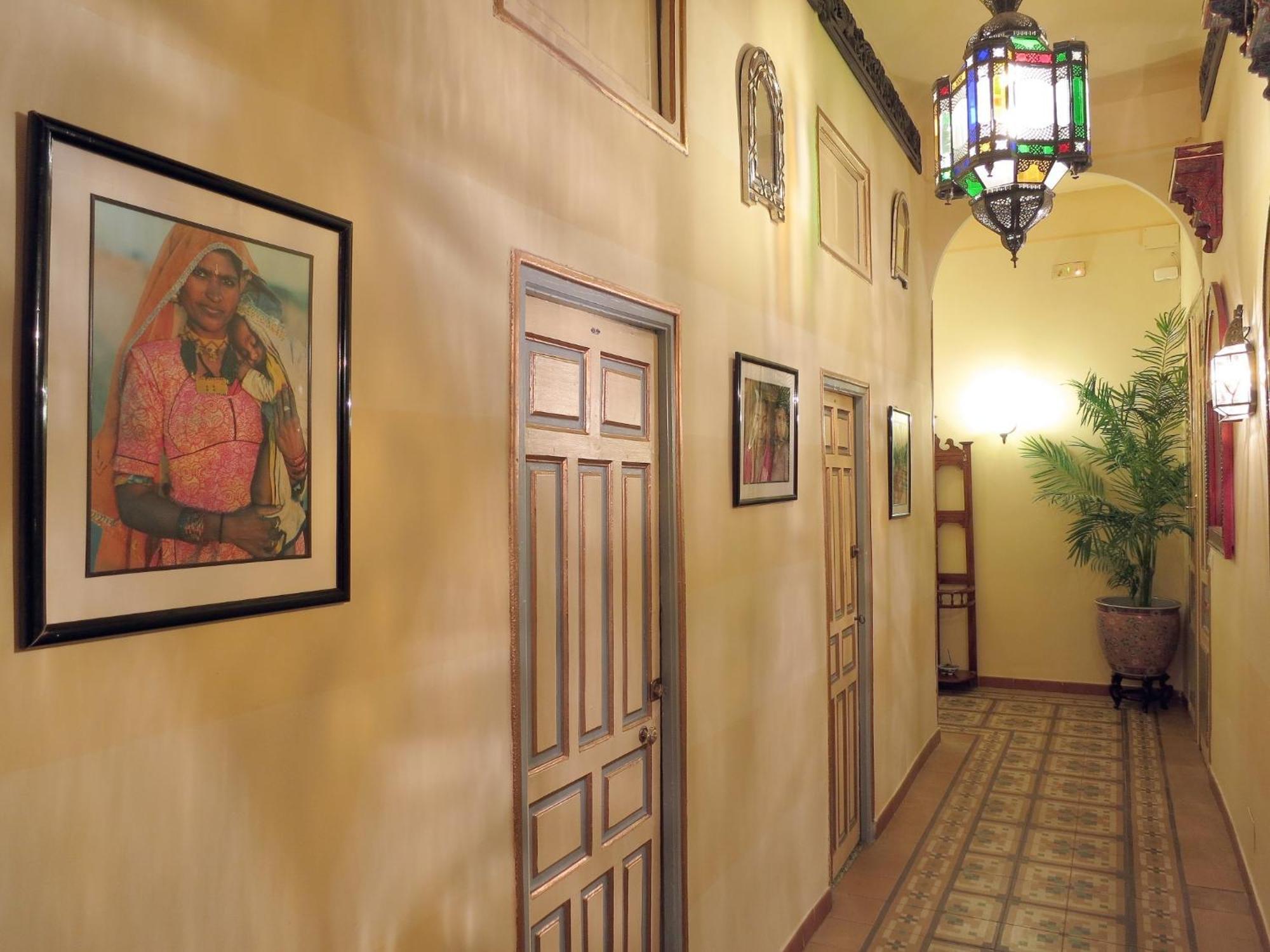 Hostal Horizonte Madrid "Check-In On-Line Recepcion 14H-23H" Exterior photo