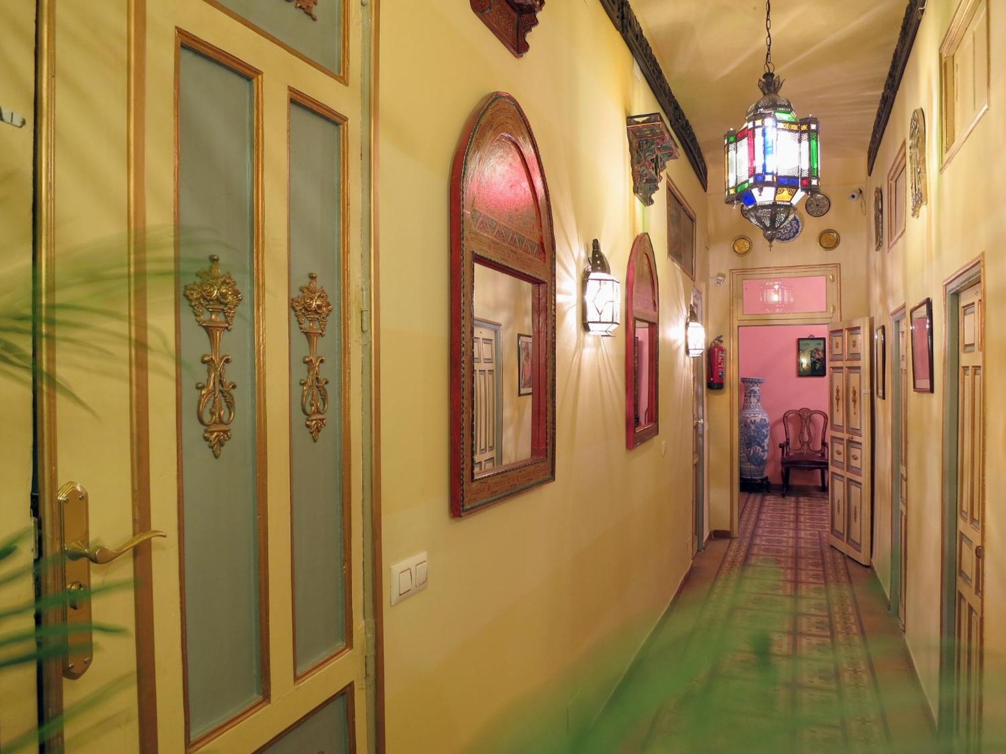 Hostal Horizonte Madrid "Check-In On-Line Recepcion 14H-23H" Exterior photo