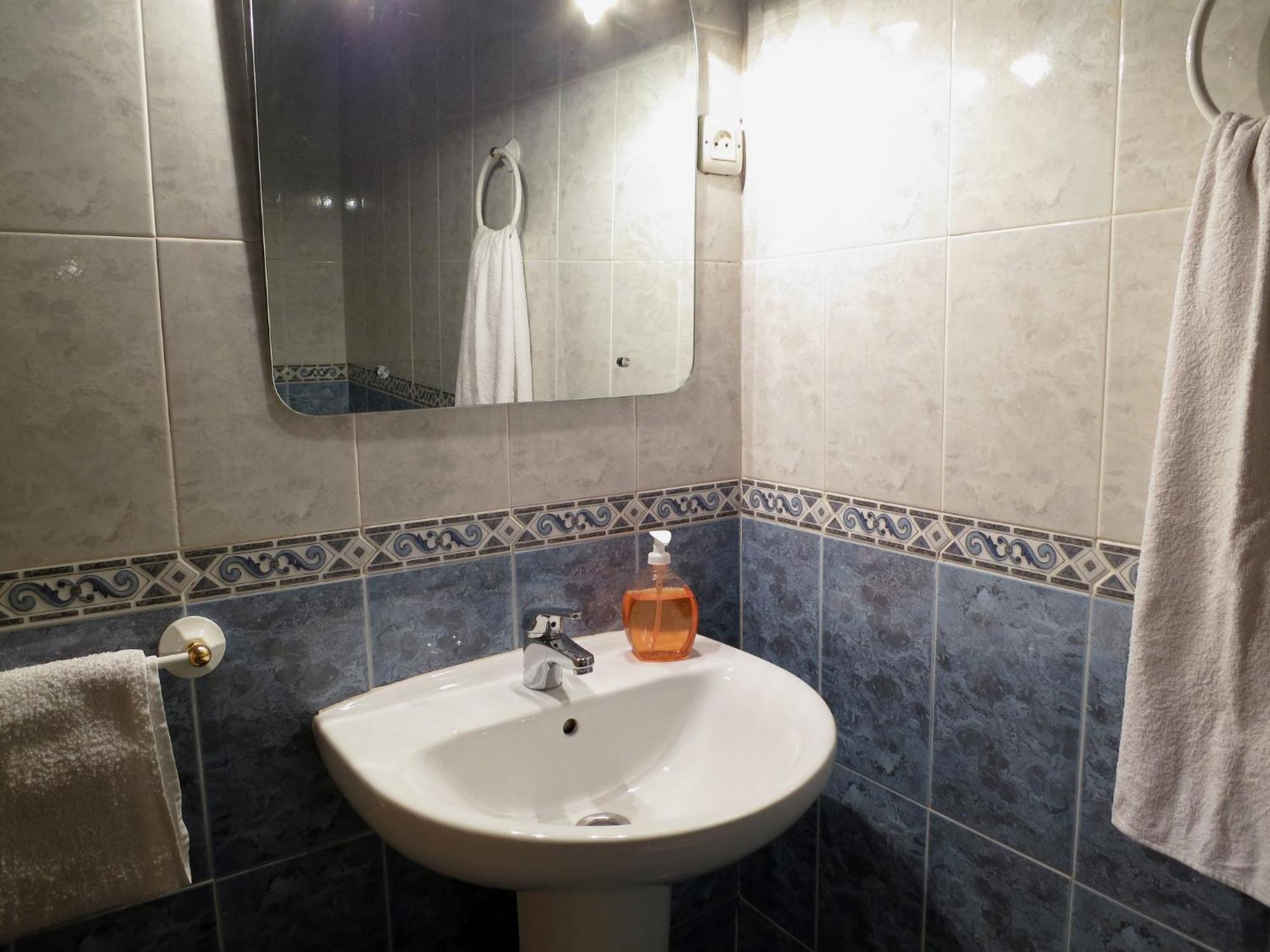 Hostal Horizonte Madrid "Check-In On-Line Recepcion 14H-23H" Exterior photo