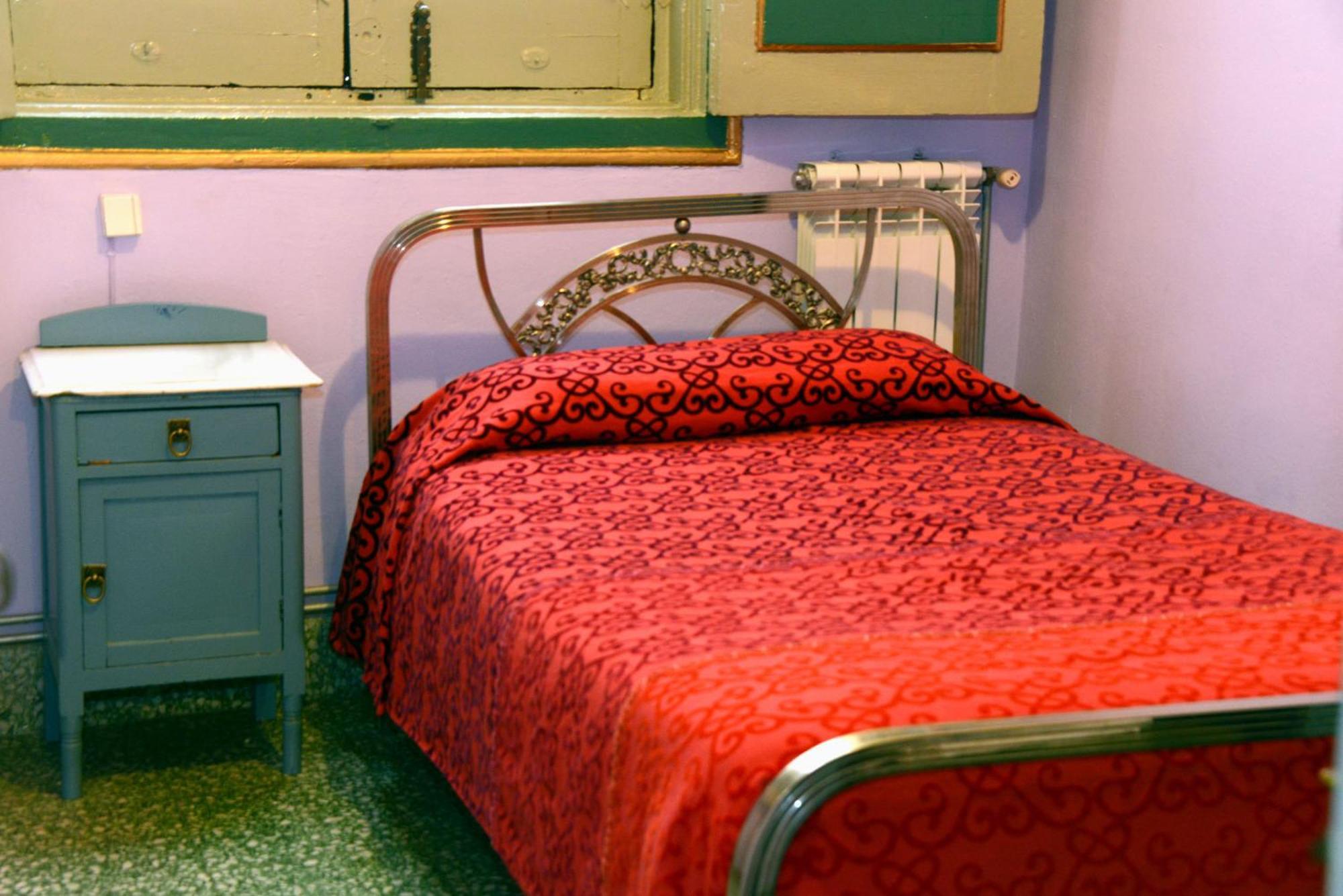 Hostal Horizonte Madrid "Check-In On-Line Recepcion 14H-23H" Exterior photo