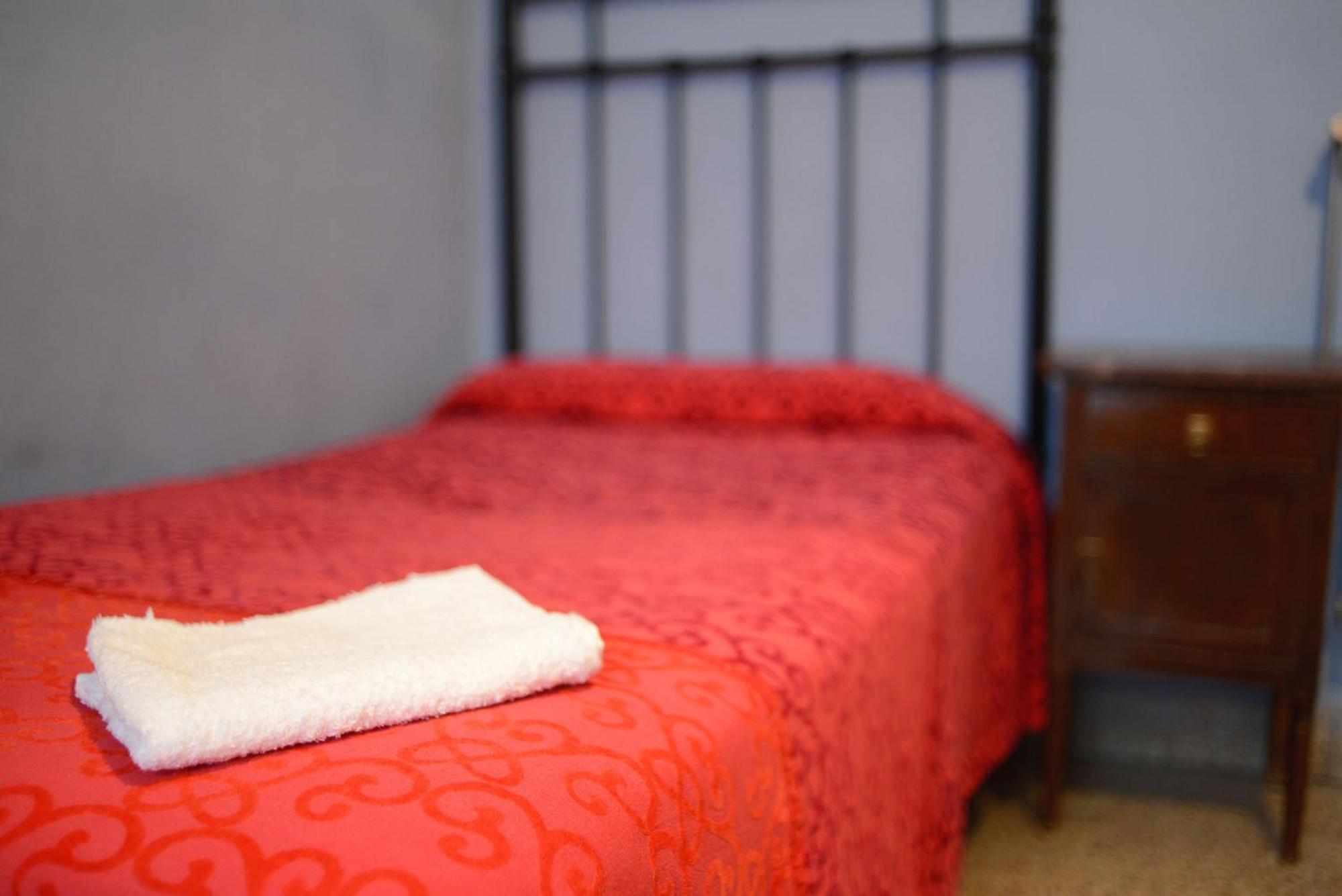 Hostal Horizonte Madrid "Check-In On-Line Recepcion 14H-23H" Exterior photo