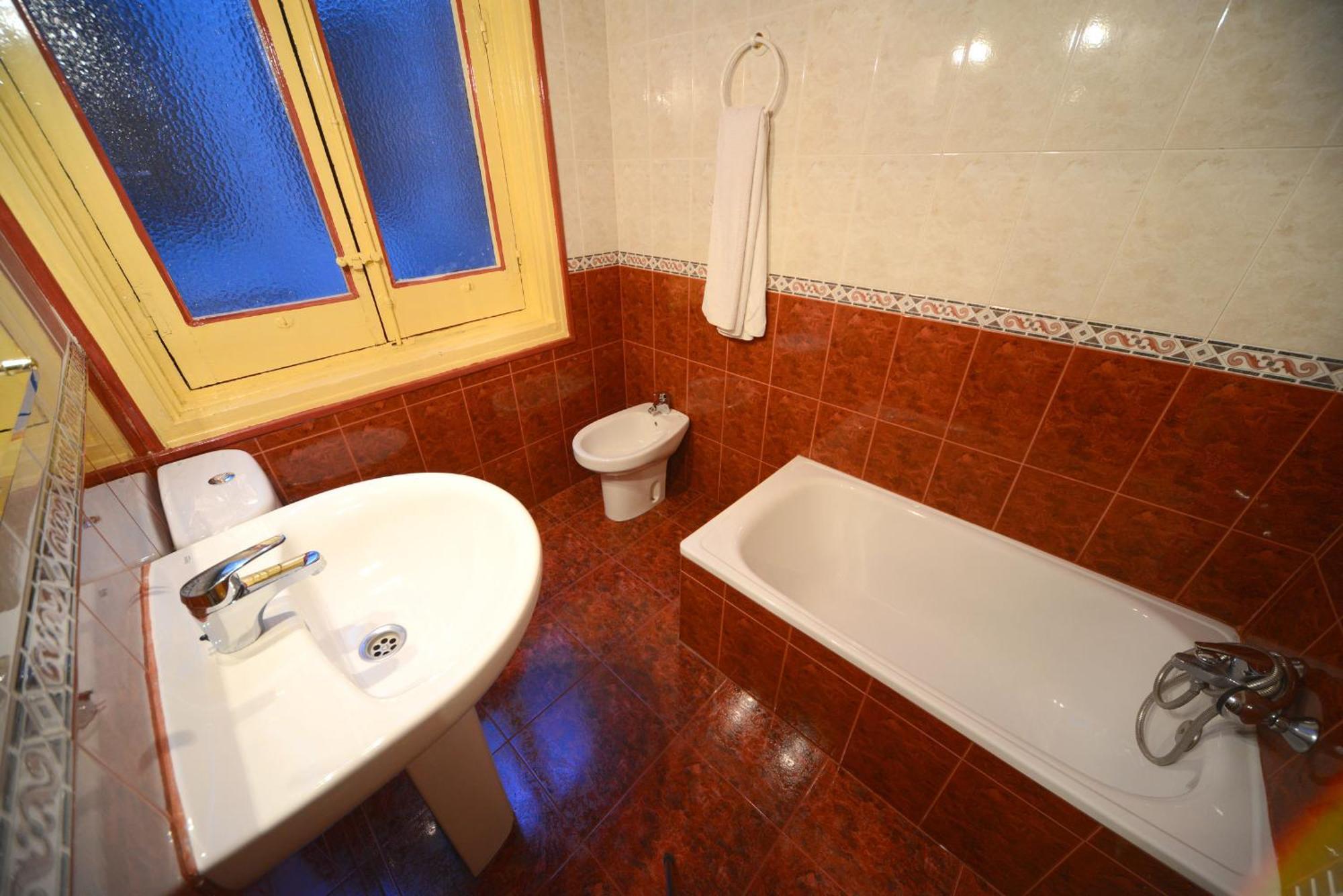 Hostal Horizonte Madrid "Check-In On-Line Recepcion 14H-23H" Exterior photo