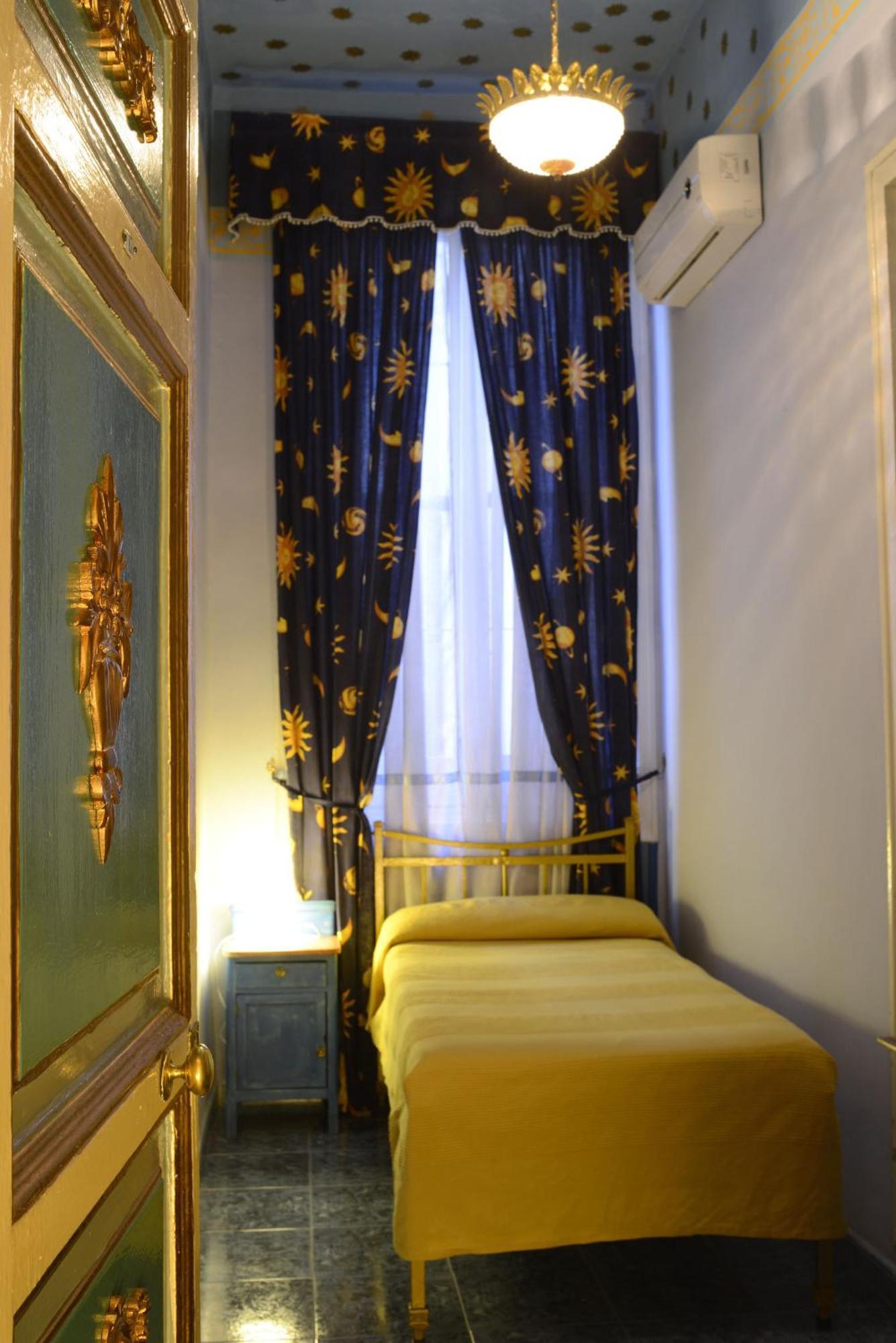 Hostal Horizonte Madrid "Check-In On-Line Recepcion 14H-23H" Exterior photo